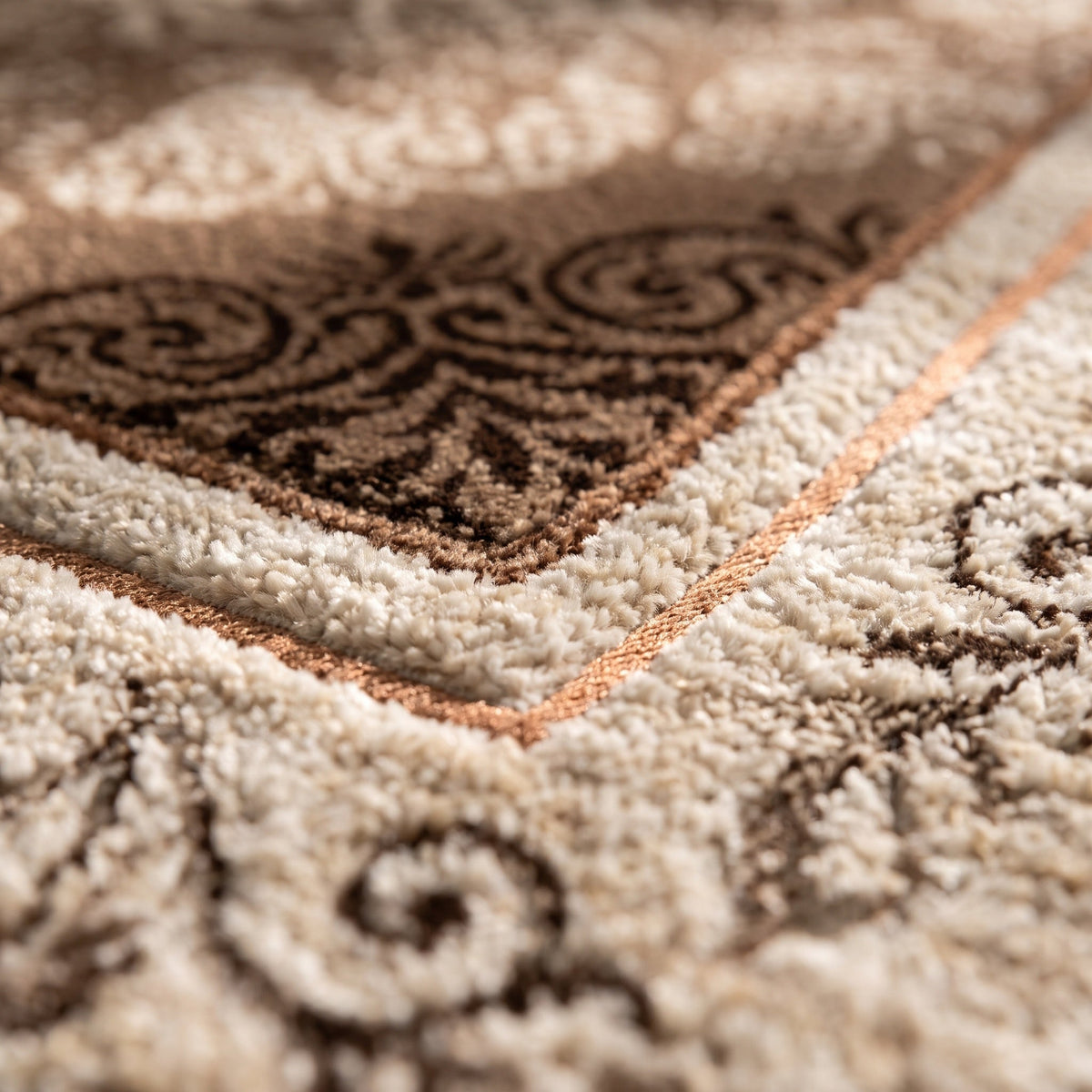Gros plan sur la matière polyester, coloris marron