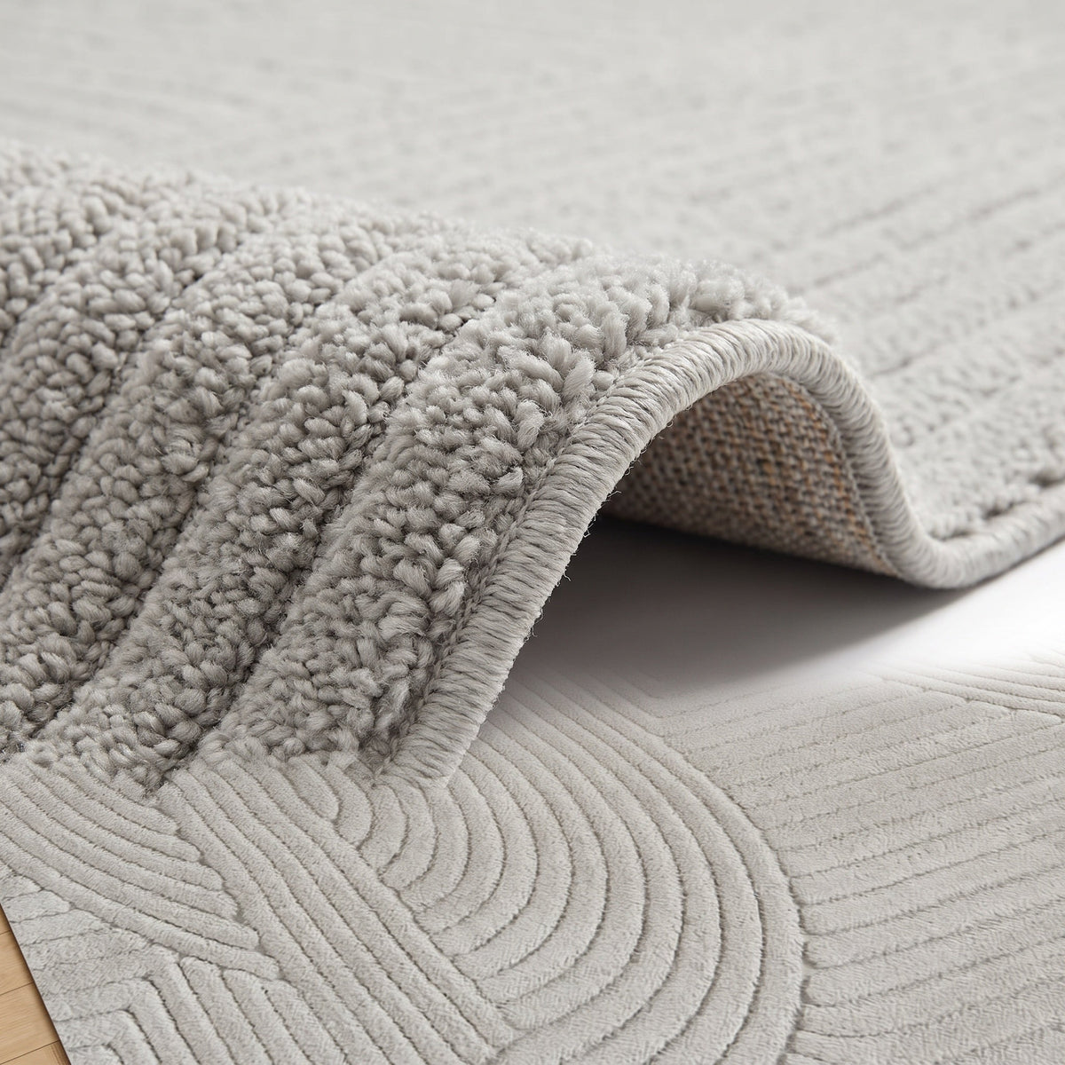 Détail du bord et de l'envers antidérapant, coloris gris clair