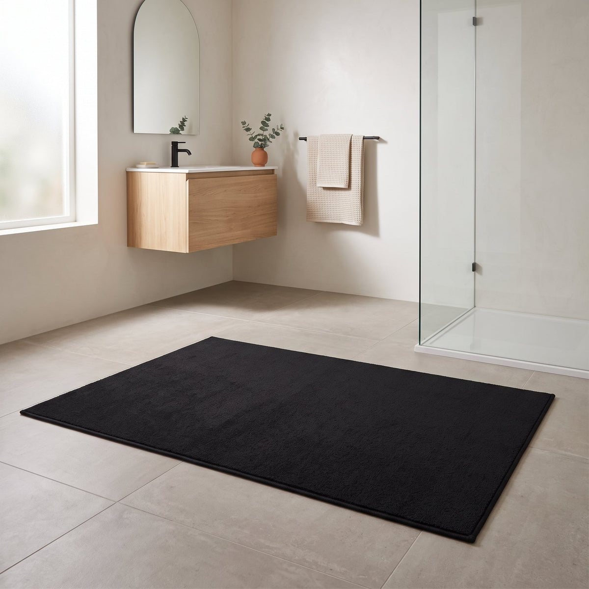 Tapis de Bain Antidérapant Absorbant Noir en situation