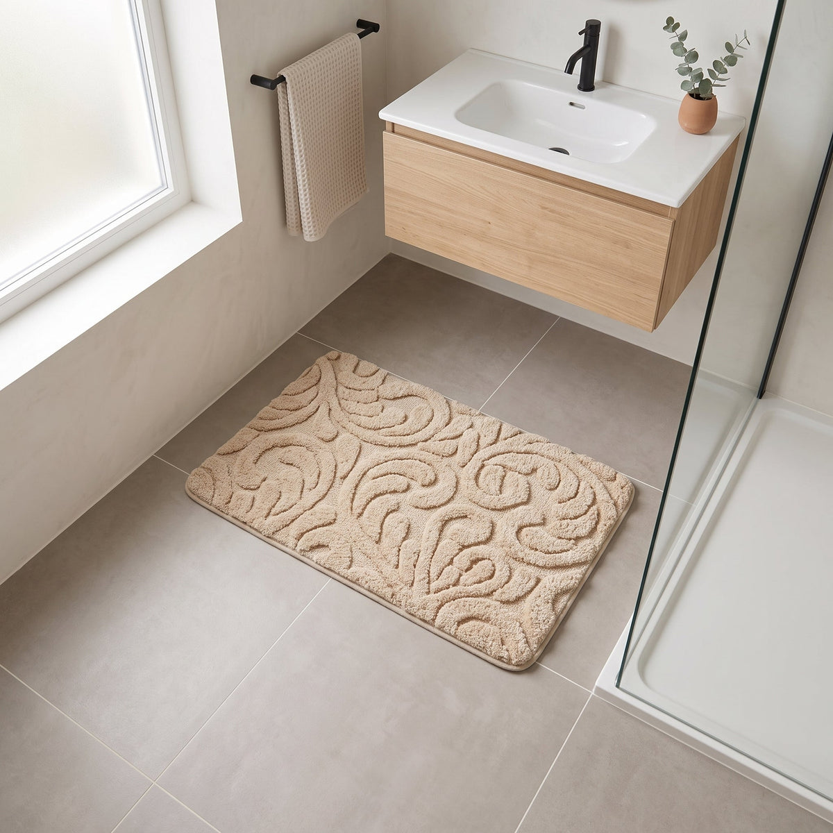 Tapis de Bain Feuillage Européen Arabesque en situation, vue en plongée