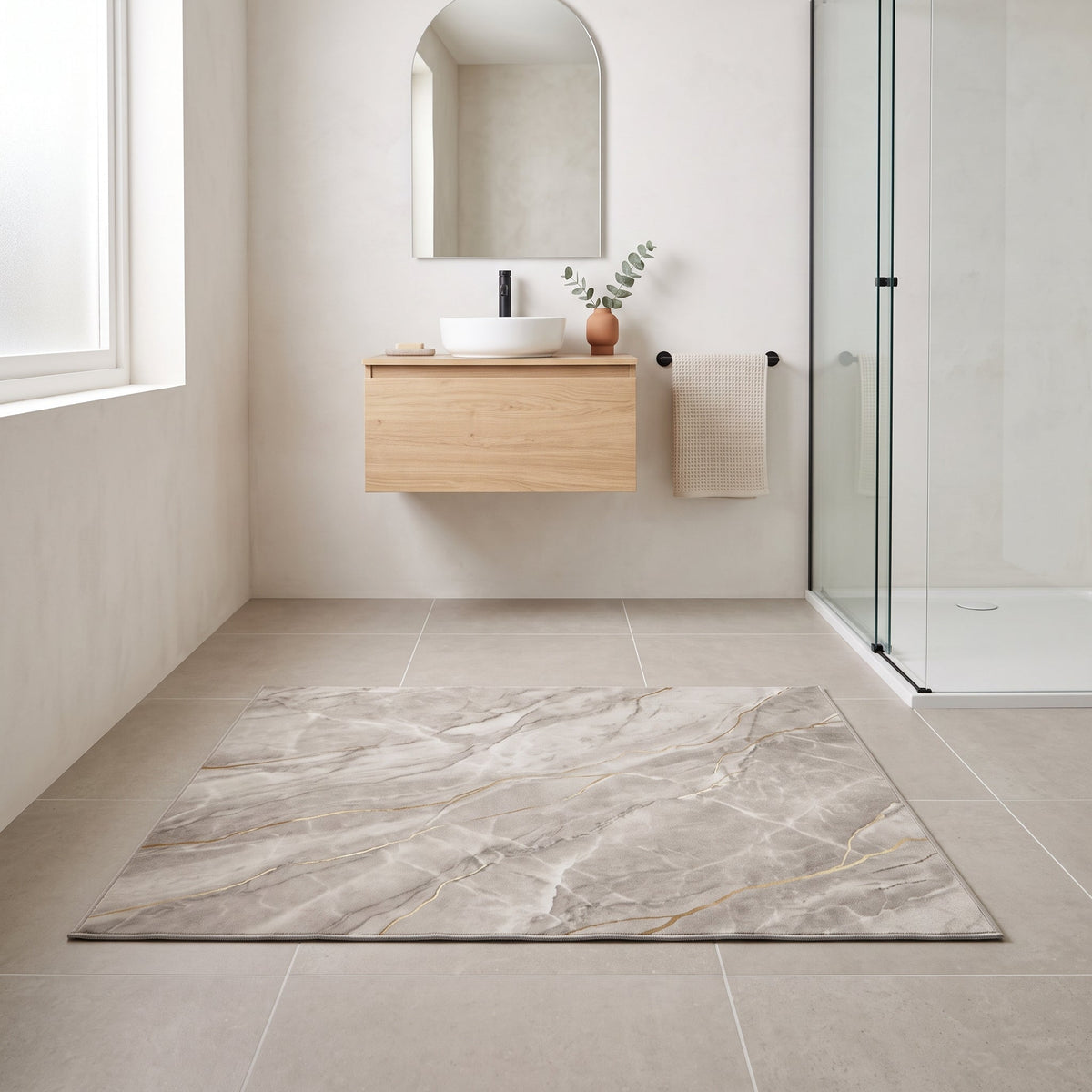 Tapis de Bain Marbre Nordique Gris Doré en situation