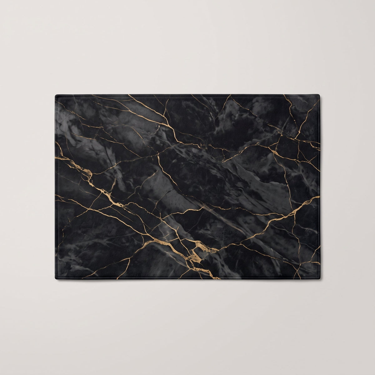Tapis de Bain Marbre Nordique Noir Doré vu du dessus
