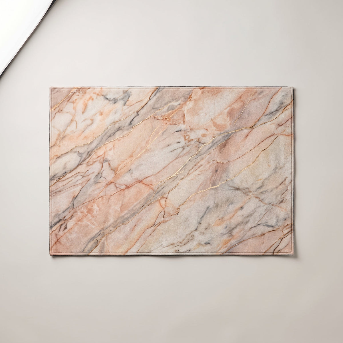 Tapis de Bain Marbre Nordique Rose Doré vu du dessus
