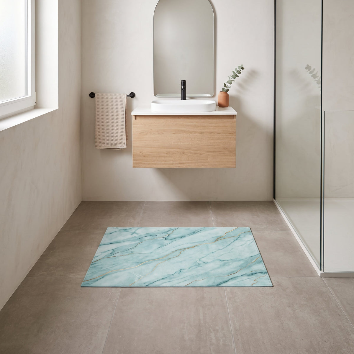 Tapis de Bain Marbre Nordique Turquoise en situation, vue en plongée