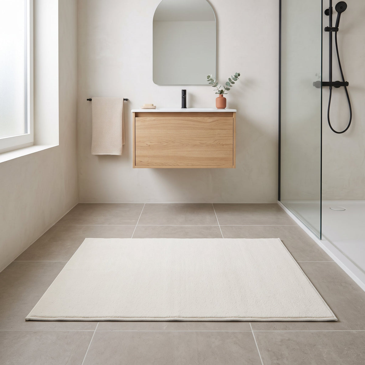Tapis de Bain Simple Antidérapant Blanc en situation