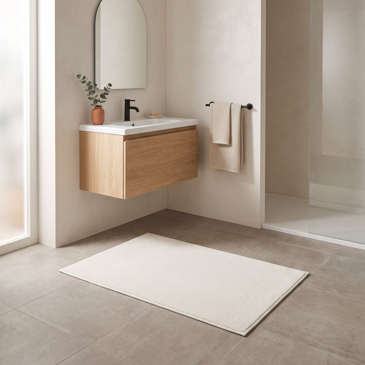 Tapis de Bain Simple Antidérapant Blanc en situation, vue en plongée