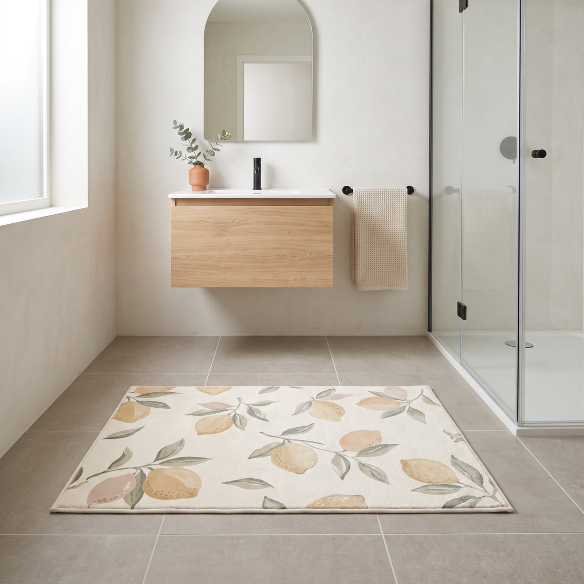 Tapis Salle de Bain Fruit Doux Absorbant en situation