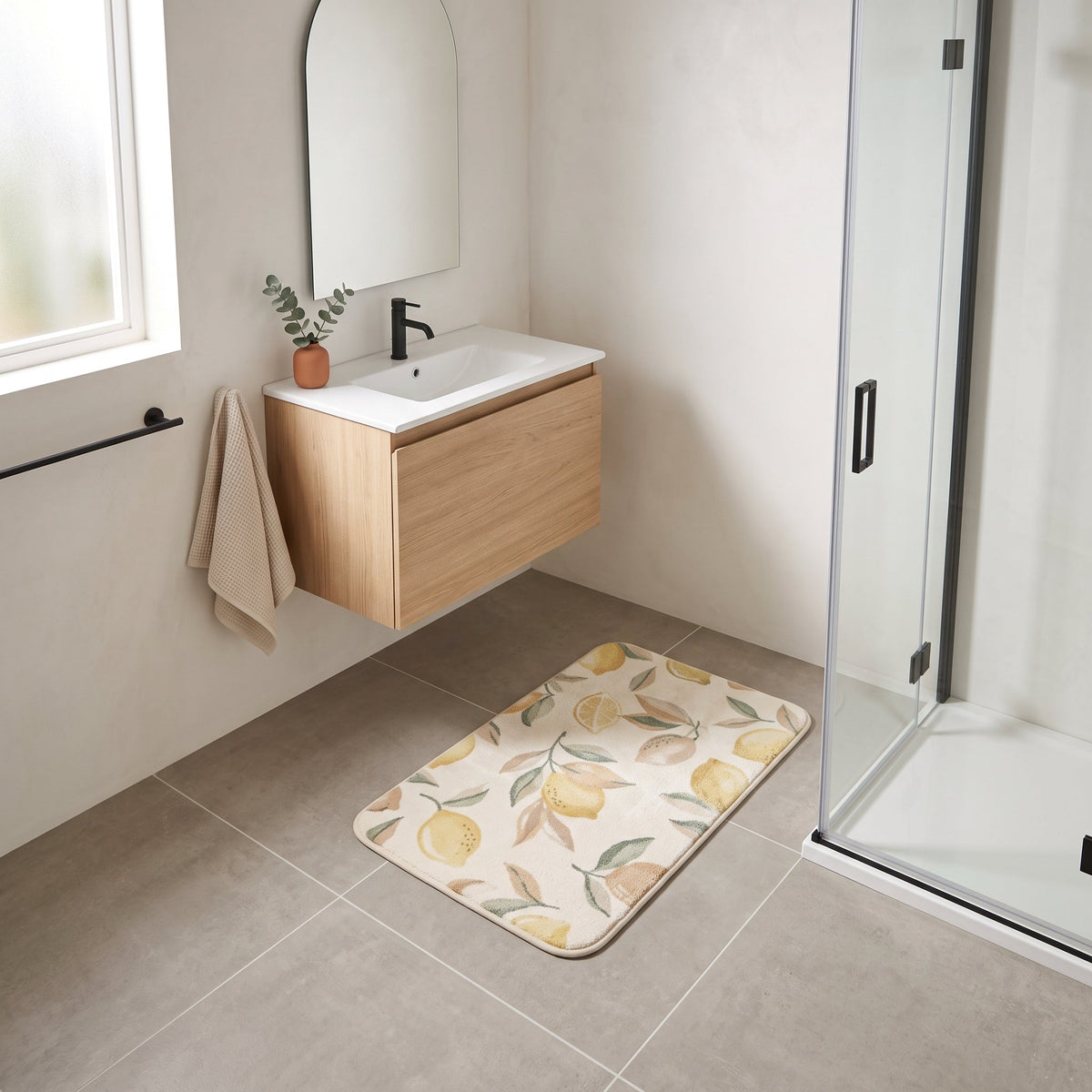Tapis Salle de Bain Fruit Doux Absorbant en situation, vue en plongée